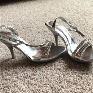 Wedding/prom rhinestone silver shoe